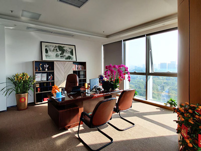 嘉立電梯-董事長辦公室